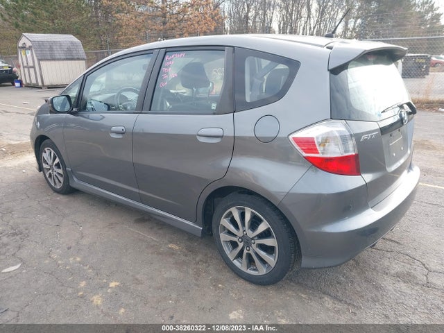 2013 HONDA FIT SPORT VIN: JHMGE8H5XDC079534