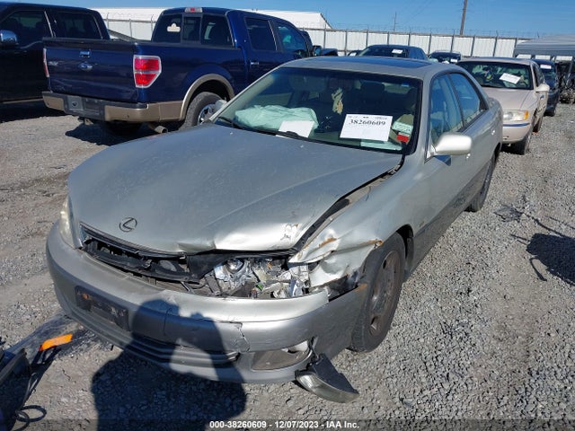 2001 LEXUS ES 300 BASE (A4) VIN: JT8BF28G610309041