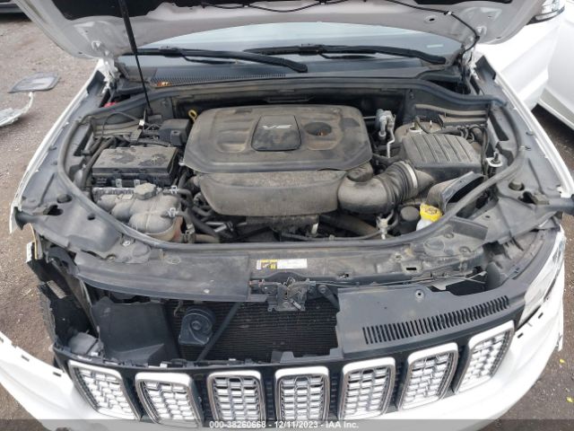 2017 JEEP GRAND CHEROKEE 1C4RJFCG6HC749590 Photo 9