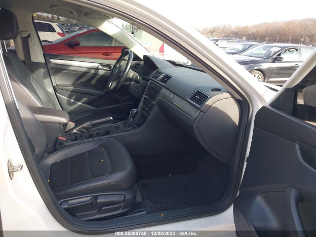 2015 VOLKSWAGEN PASSAT 1.8T LIMITED EDITION VIN: 1VWAS7A34FC097353