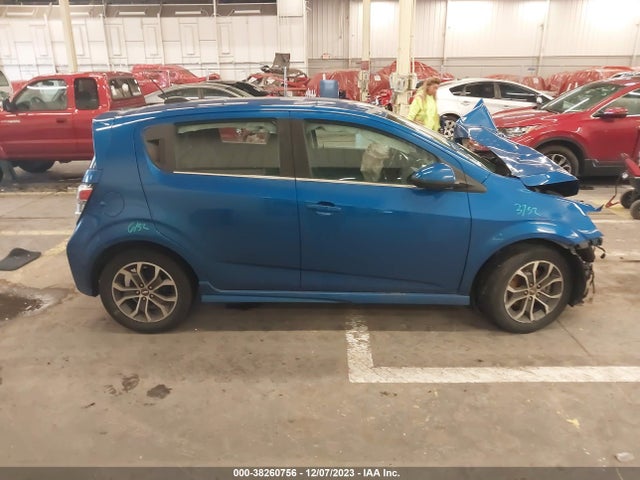 Chevrolet Sonic Lt Auto 2017 1G1JD6SH6H4165028 Image 13