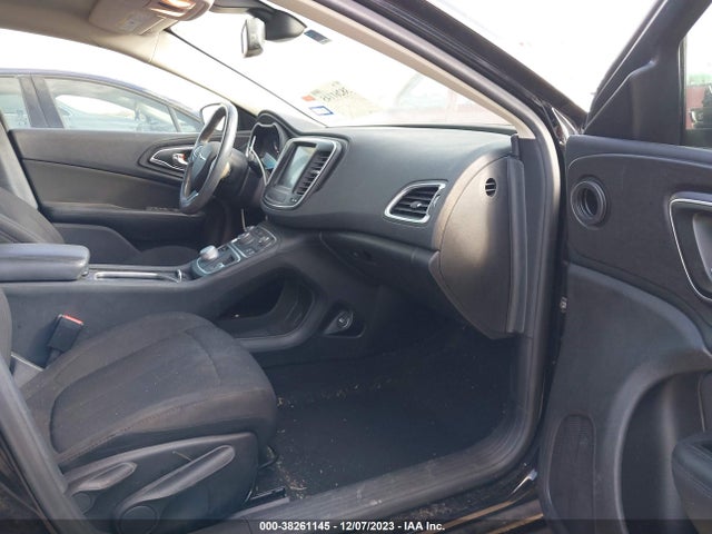 Chrysler 200 Limited 2016 1C3CCCAB7GN141820 Image 5