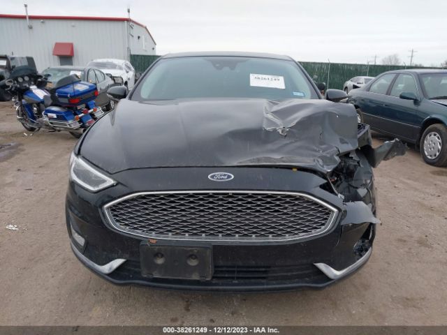 3FA6P0RU1KR182229 Ford Fusion Hybrid Titanium