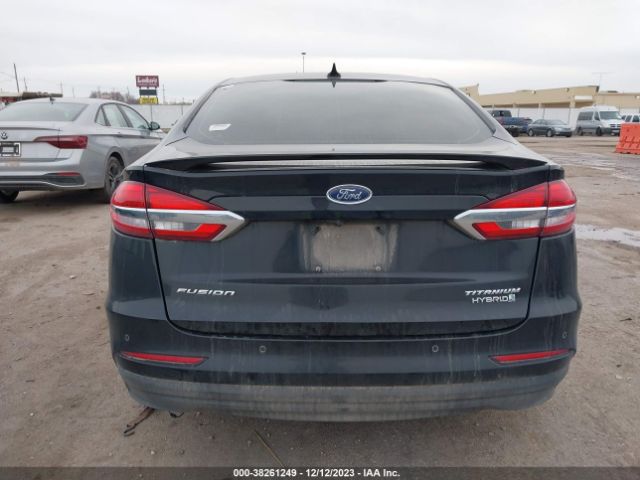 3FA6P0RU1KR182229 Ford Fusion Hybrid Titanium