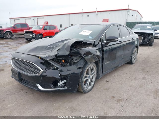 3FA6P0RU1KR182229 Ford Fusion Hybrid Titanium