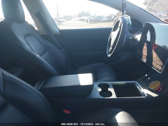 2021 TESLA MODEL 3 5YJ3E1EAXMF867712 Photo 4