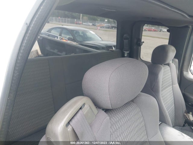 2002 FORD F-150 XLT/XL VIN: 1FTRX17252NC01723