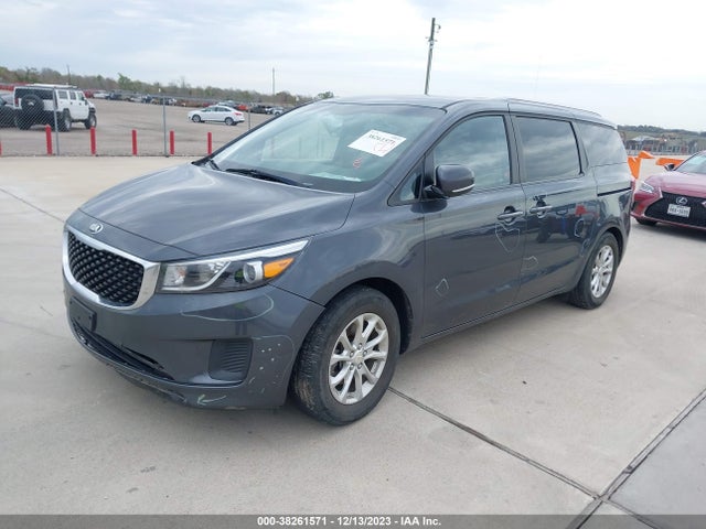 KIA SEDONA LX 2016 KNDMB5C15G6183979 Image 2