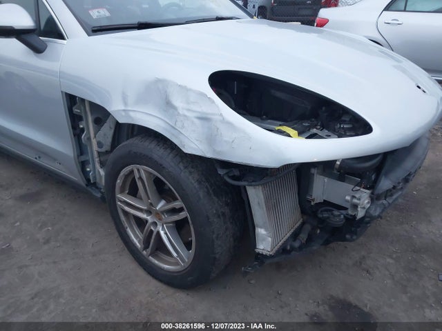 2015 PORSCHE MACAN WP1AB2A51FLB63590 Photo 5