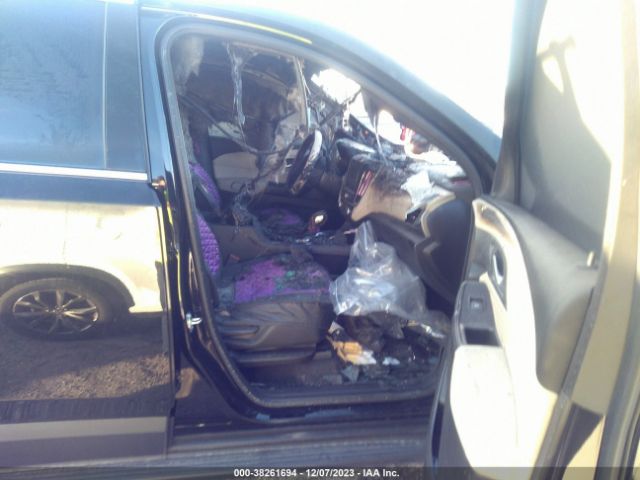1GNERGKW7PJ149409 Chevrolet Traverse Fwd Lt Cloth