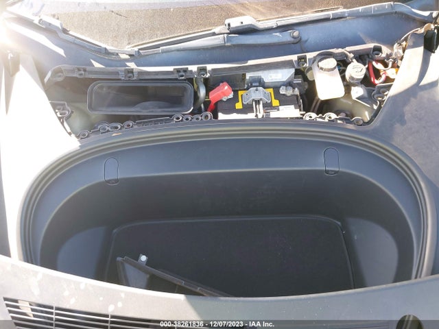 5YJ3E1EA5JF152252 Tesla Model 3 Mid Range/long Range