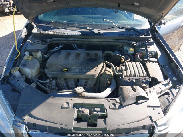 2013 CHRYSLER 200 LX VIN: 1C3CCBAB8DN640258
