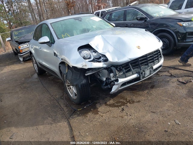 2017 PORSCHE MACAN WP1AA2A56HLB06436 Photo 0