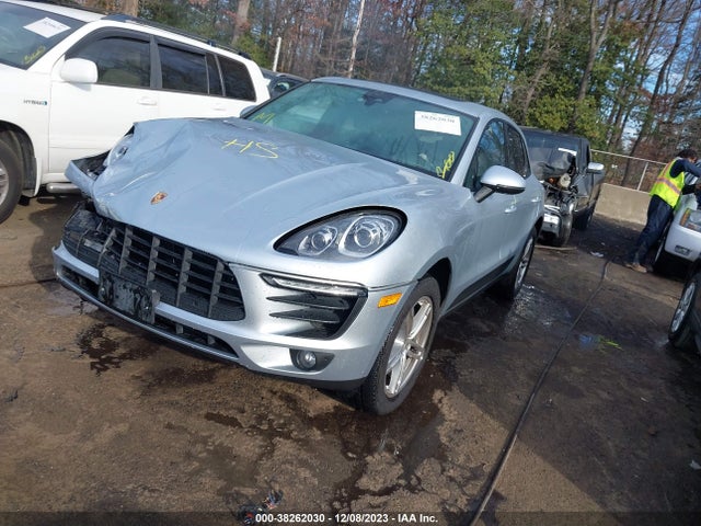 2017 PORSCHE MACAN WP1AA2A56HLB06436 Photo 1