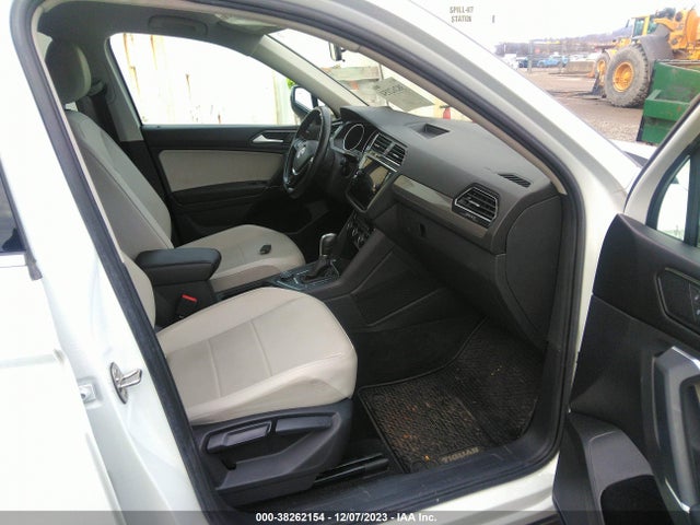 2018 VOLKSWAGEN TIGUAN 2.0T SEL/2.0T SE VIN: 3VV2B7AX0JM138502