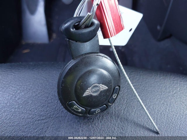 2009 MINI COOPER WMWMF33519TU75111 Photo 10
