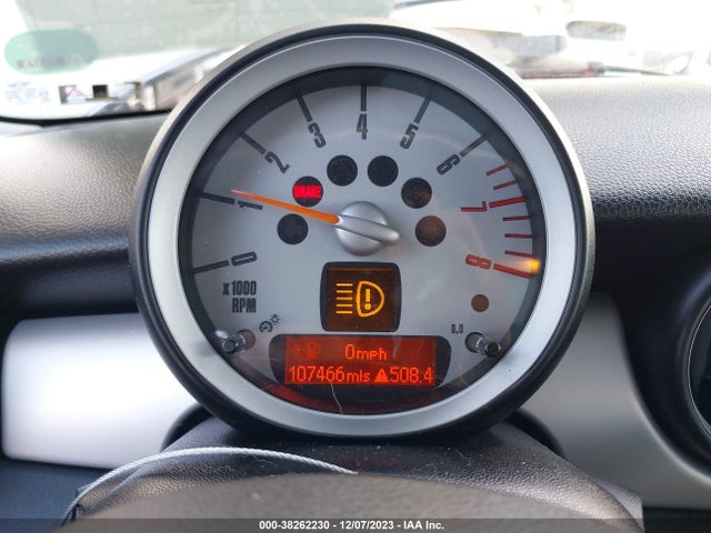 2009 MINI COOPER WMWMF33519TU75111 Photo 6