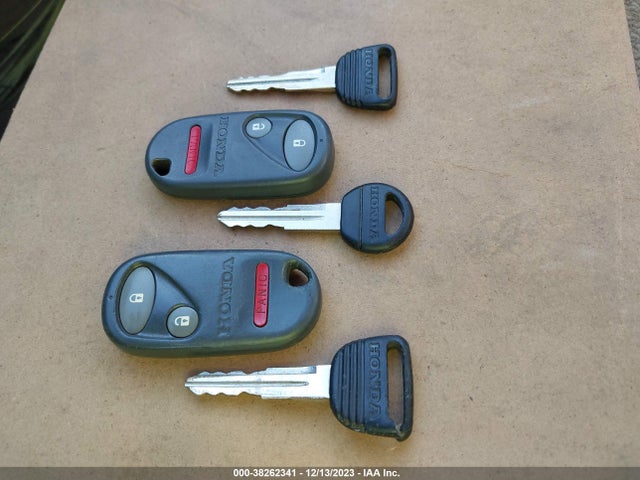 2000 HONDA CIVIC LX VIN: 1HGEJ6573YL032190