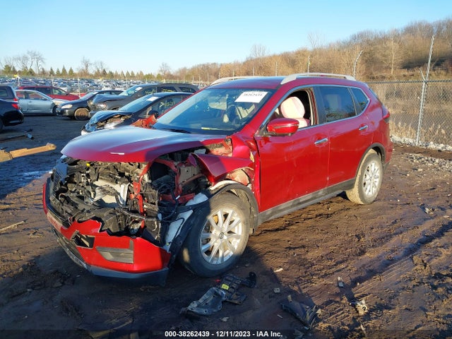 Nissan ROGUE SV 2018 5N1AT2MVXJC781263 Image 2