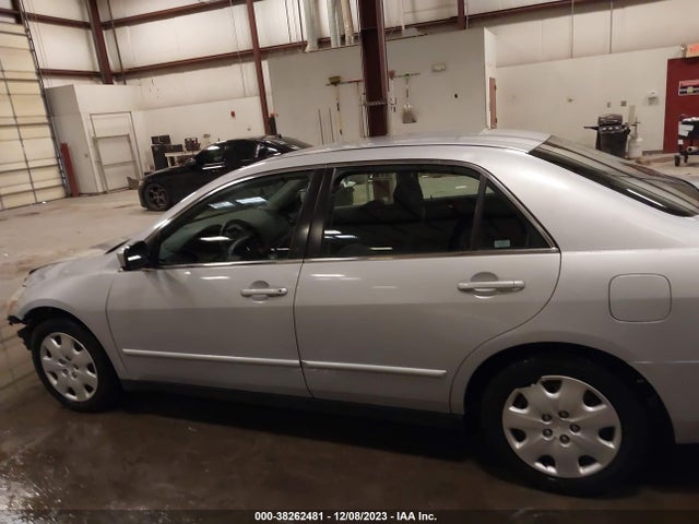 2004 HONDA ACCORD 3.0 LX VIN: 1HGCM663X4A061945