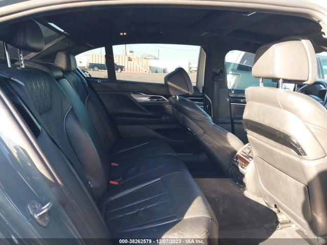 BMW 750i 2018 WBA7F0C54JGM23917 Image 8