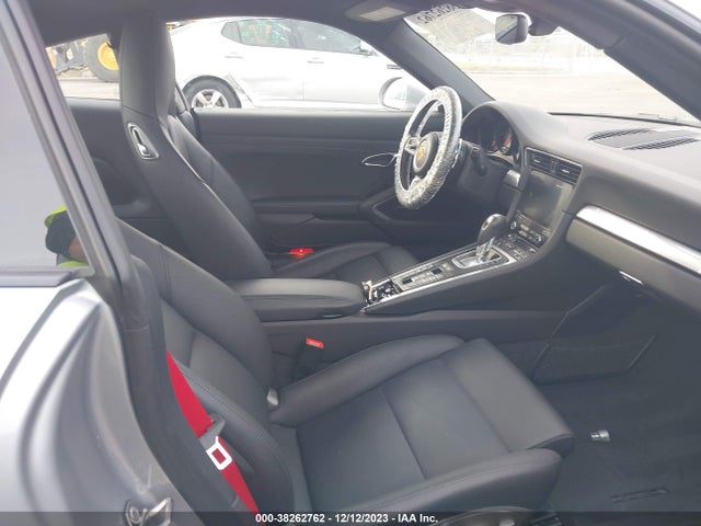 2018 PORSCHE 911 WP0AB2A96JS123556 Photo 4