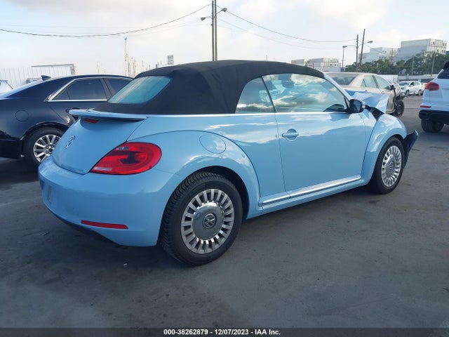 3VW517AT7FM819076 Volkswagen Beetle 1.8t