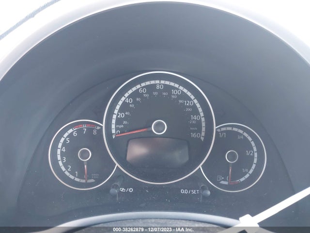 3VW517AT7FM819076 Volkswagen Beetle 1.8t