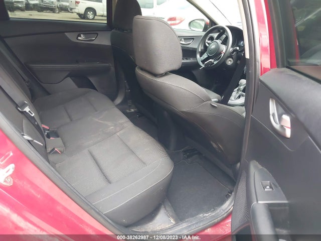 2021 KIA FORTE LXS VIN: 3KPF24AD8ME333041