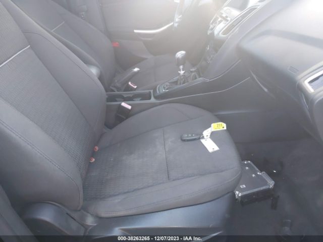 2015 FORD FOCUS 1FADP3L95FL365697 Photo 4