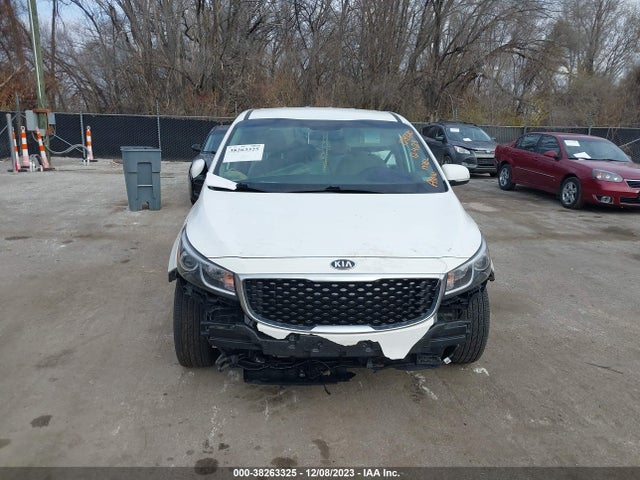 KNDMA5C12J6386368 KIA Sedona L