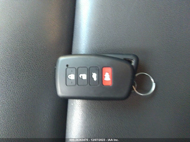 JTJYARBZ7G2042998 Lexus NX 200T