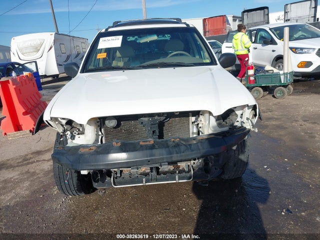 2001 NISSAN PATHFINDER SE VIN: JN8DR09Y11W598568