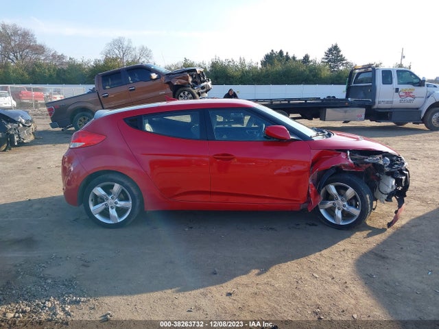 2013 HYUNDAI VELOSTER GRAY INT VIN: KMHTC6AD1DU101552