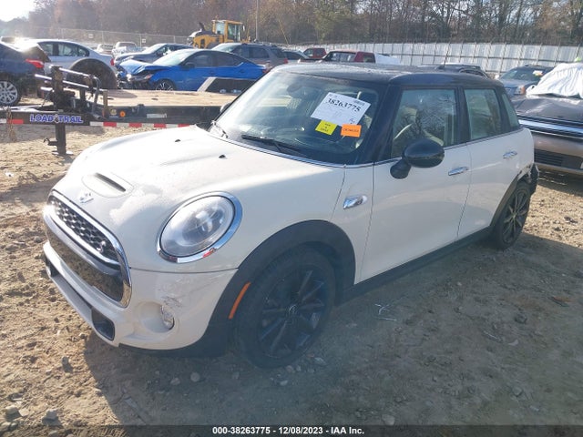 2015 MINI HARDTOP WMWXU3C52F2B62463 Photo 1