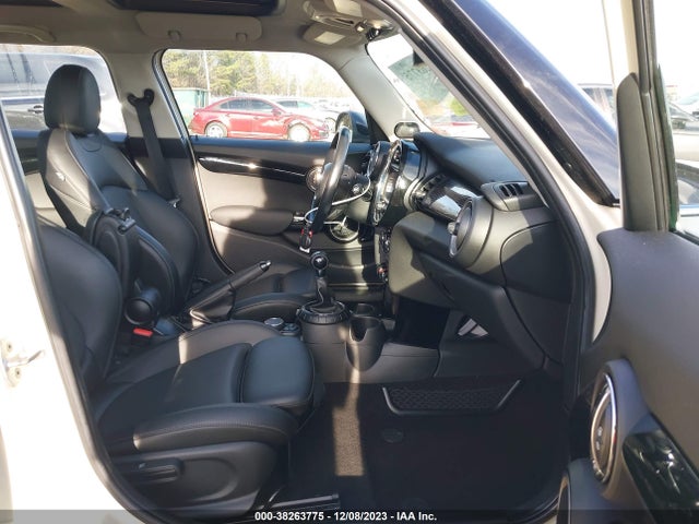 2015 MINI HARDTOP WMWXU3C52F2B62463 Photo 4