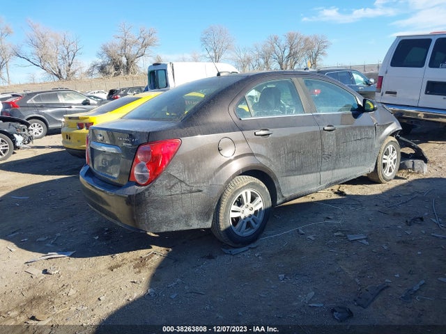 Chevrolet Sonic Lt Auto 2015 1G1JC5SH4F4163885 Image 4