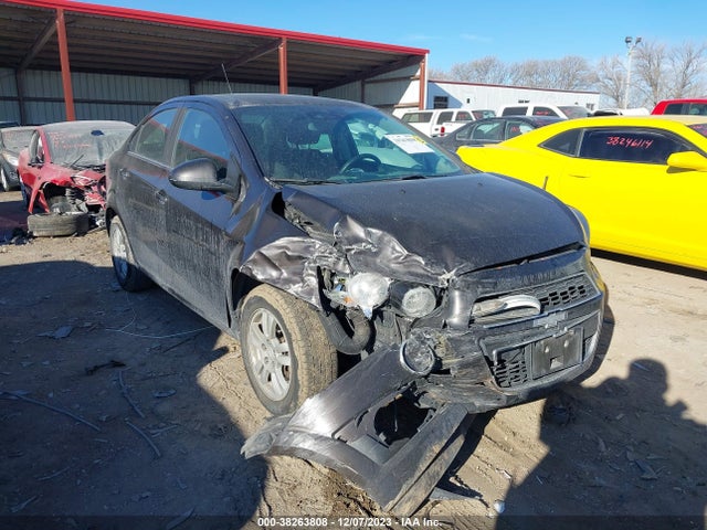 Chevrolet Sonic Lt Auto 2015 1G1JC5SH4F4163885 Image 6