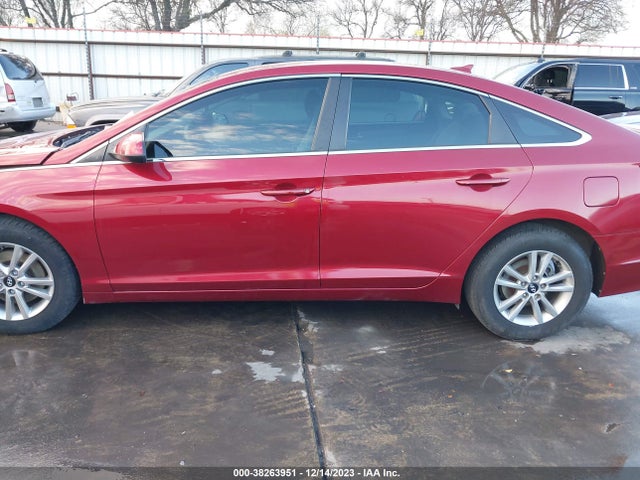 2016 HYUNDAI SONATA SE VIN: 5NPE24AF4GH301491