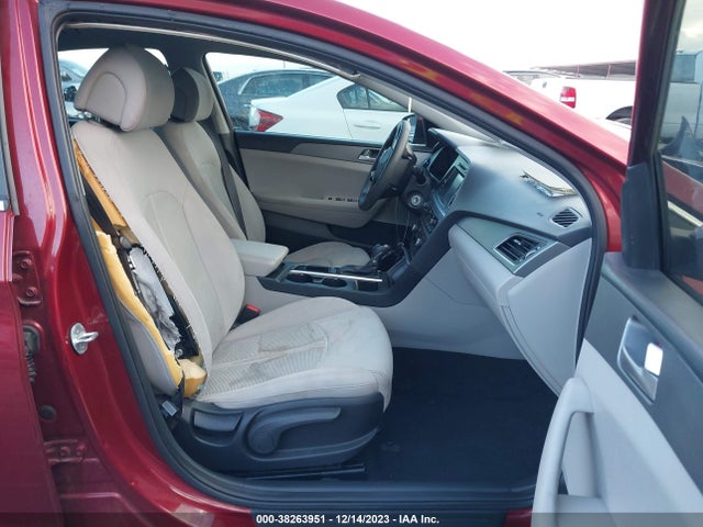 2016 HYUNDAI SONATA SE VIN: 5NPE24AF4GH301491