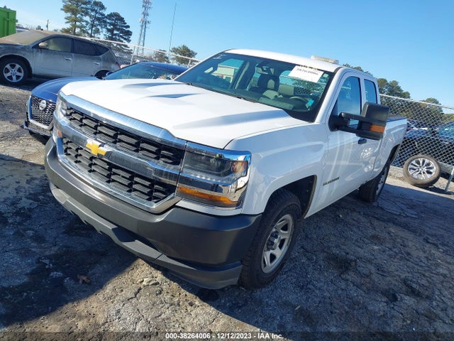 Chevrolet Silverado 1500 Wt 2018 1GCRCNEH2JZ195588 Image 2