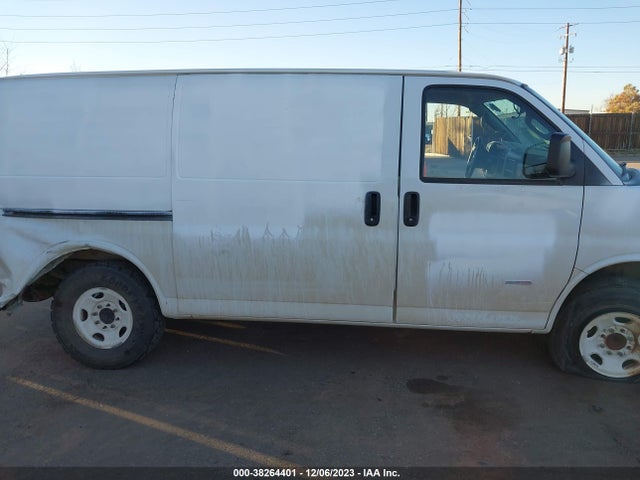Chevrolet Express 2500 Work Van 2019 1GCWGAF17K1373268 Image 14