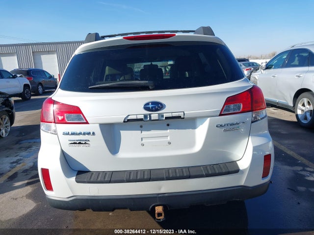2010 SUBARU OUTBACK 2.5I LIMITED VIN: 4S4BRBJC9A3329374