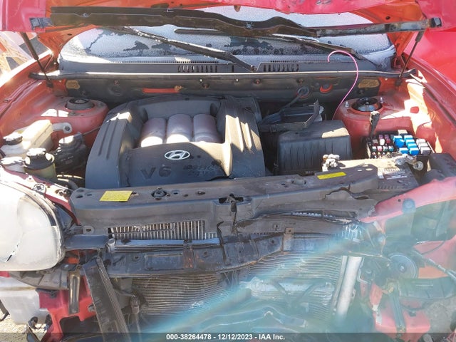 2005 HYUNDAI SANTA FE GLS VIN: KM8SC13D15U872526