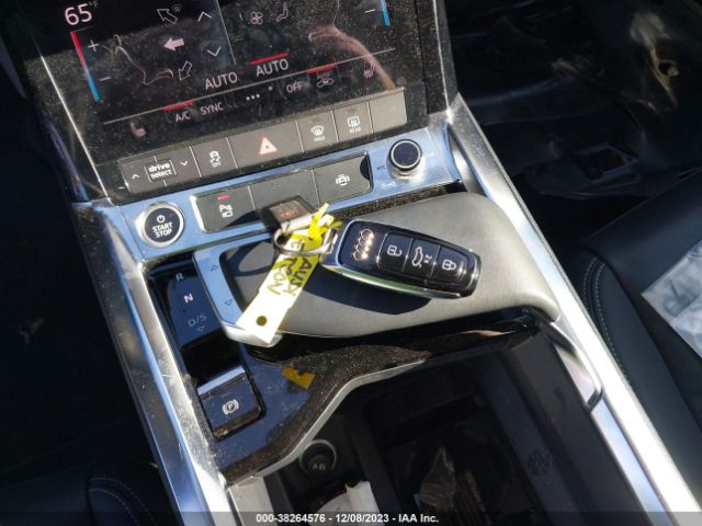 WA1AAAGE7NB019630 Audi E-tron Premium Quattro