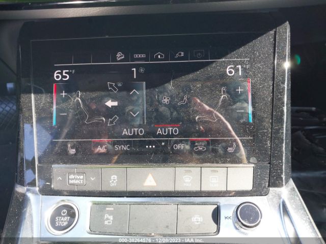 WA1AAAGE7NB019630 Audi E-tron Premium Quattro