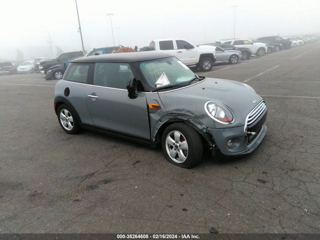 2016 MINI HARDTOP WMWXP5C50GT739809 Photo 0