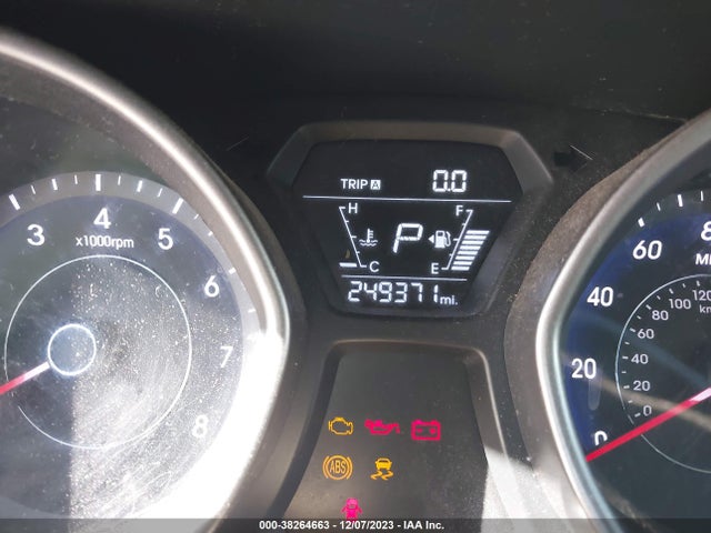 2016 HYUNDAI ELANTRA SE VIN: 5NPDH4AE6GH722209