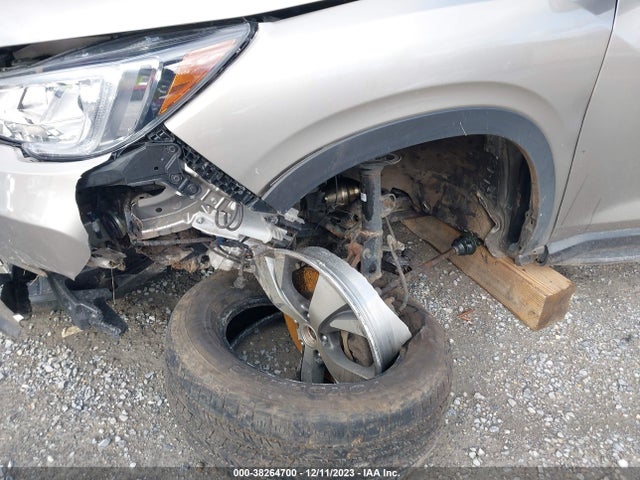 2019 SUBARU ASCENT PREMIUM VIN: 4S4WMAFD1K3425836