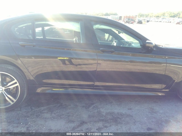WBA7F0C56HGM21421 BMW 750i